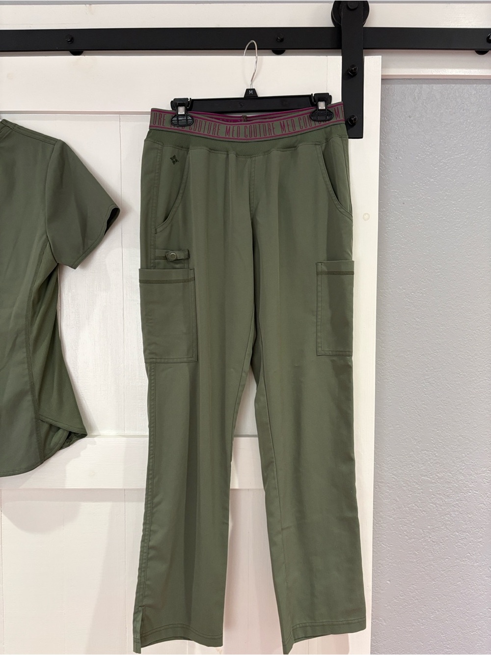 Med Couture Olive Green Scrub Set. Size small with Contrast Waistband - Picture 4 of 7